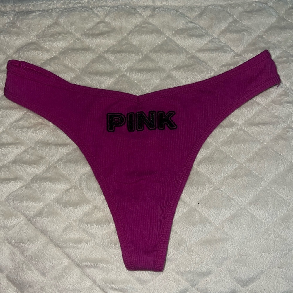 NWT Pink thongs